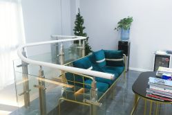 -茶发Salon·烫发染发理发