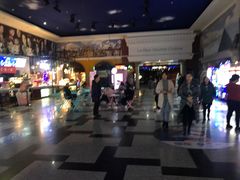 -左岸国际电影城(泉汇购物广场店)
