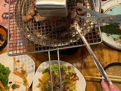 -合易泓烤肉·海肠捞饭(火车站店)