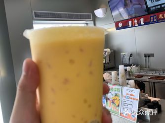 「沪上阿姨(歙县小北街店)」这个夏天异常的热