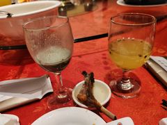 -荣誉海鲜酒楼(海湾店)