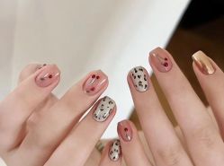 -睫毛弯弯·美甲美睫