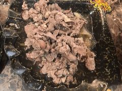 -牛里牛气· 榴莲海鲜鲜牛肉自助火锅·烤肉(横岗店)