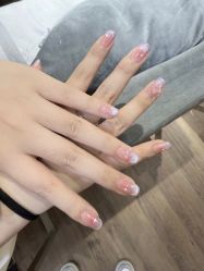 -甲·铺轻奢美甲美睫