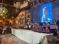-临界音乐酒馆·小龙虾·江湖菜(华熙LIVE·鱼洞店)