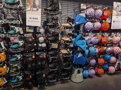 -迪卡侬(西三旗店)
