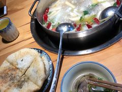 -大众跷脚牛肉馆·非遗传承单位(峨眉山店)