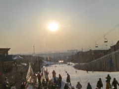 -采薇庄园四季滑雪场