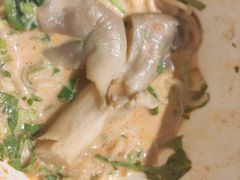 蘑菇-龍歌自助小火锅(城阳万象汇店)