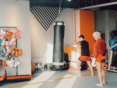 -享受健身·美体塑形馆