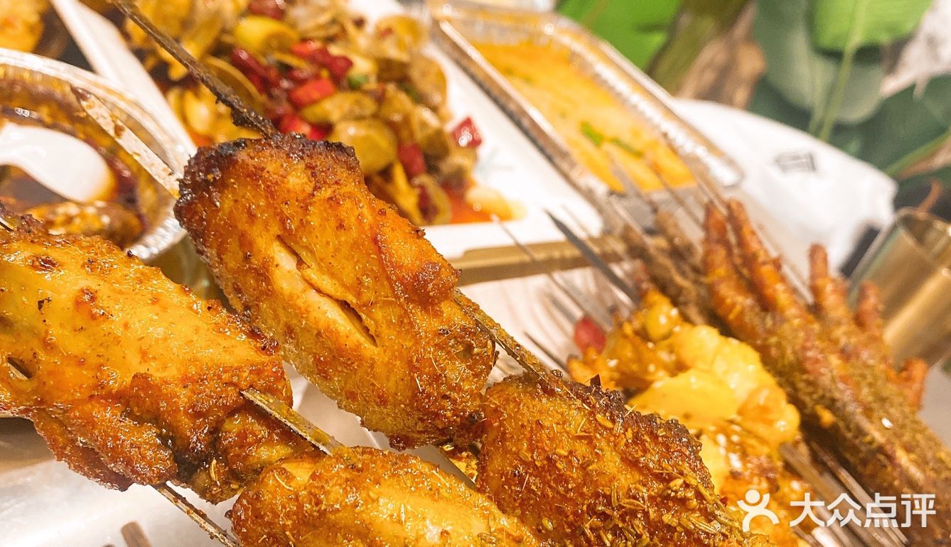 推荐点这个油饼,上面的蘸料不要太好吃