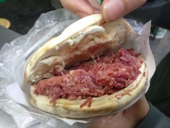 腊牛肉夹馍-清真马乐贝腊牛肉蛋黄菜夹馍(马蓉洒金桥店)
