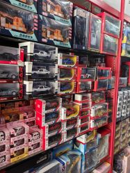 -恒日玩具批发(幸福小苑店)