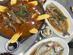 -丹水桥地锅鱼·翘嘴鲌·地方特色全鱼宴(丹江口大坝店)