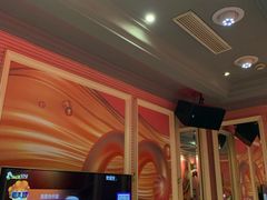 -自由港KTV(王子公主金平店)