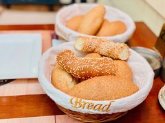自制面包-MADO冰淇淋咖啡馆(淘金店)