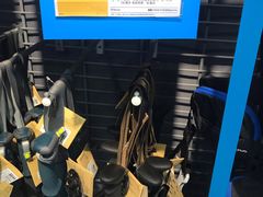 -迪卡侬(西三旗店)