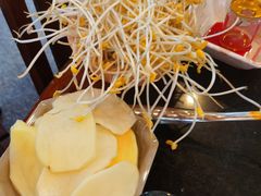 -九尺赵老四鲜鹅肠火锅