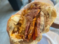 -Bánh Mì Huynh Hoa