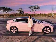 -TESLA 特斯拉(上海太古汇体验店)