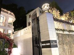 -Mark&Mars Restaurant