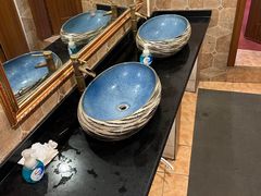 -维吾尔餐厅(宜山路店)