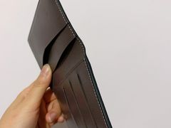 -爱革·奢品·鞋包·衣物·家居(金桥国际商业广场店)