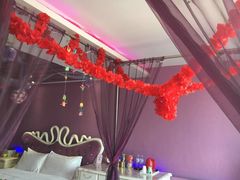 -天鹅恋主题酒店(光谷广场步行街店)