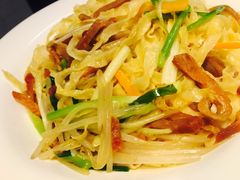 -新大咀港式茶餐厅(宝山万达店)