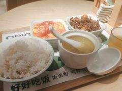 -老乡鸡(上海白玉兰广场店)