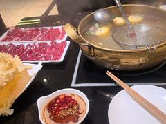 -潮汕三宝鲜牛肉火锅