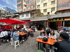 -哈海英麻辣烫(中华西路步行街店)