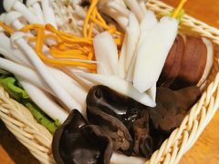 -黑鸡小馆(金源店)