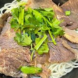 皮薄又酥脆的牛肉煎包！