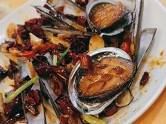 -鹏城人家海鲜酒家·23年老字号(较场尾店)