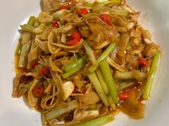 -裕鼎鲜·新中菜(金鼎广场店)