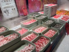 -四囍码头海鲜烧烤自助火锅(外滩南京东路悦荟广场店)