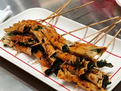 豆皮卷香菜串-堂堂小伙夫·辽宁小吃大排档(京西大悦城店)