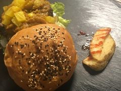 -HIGH FIVE哈福手工汉堡(桂林路店)