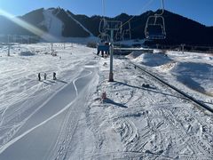 -丝绸之路山地度假区滑雪场