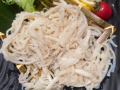 -湊湊火锅·茶憩(杭州湖滨银泰in77店)