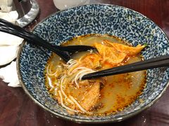 -东门七爷螺蛳粉(浦东店)