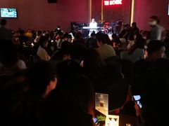 -TZ House音乐现场(来福士中心店)