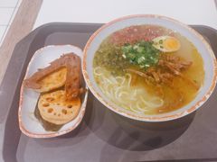 -大食代美食广场(上海中心店)
