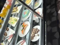 -钱小奴海鲜自助黑金店(杭州滨江龙湖店)