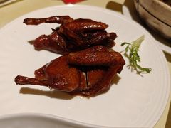 古法烧乳鸽-惠食佳(滨江大公馆店)