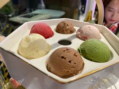 唇情巧盒火锅-哈根达斯(滨江店)