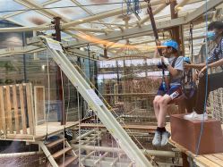 -PIPIKINGDOM皮皮王国欢乐号(欢乐海岸购物中心店)