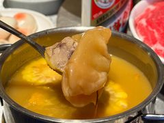 金汤花胶清远鸡锅-ONE FULL 古董港式海鲜火锅