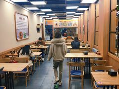 大堂-筋饼豆腐脑一绝
